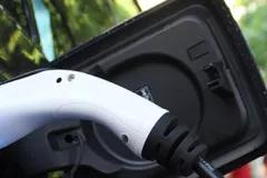 The graphic shows the cover page of the publication